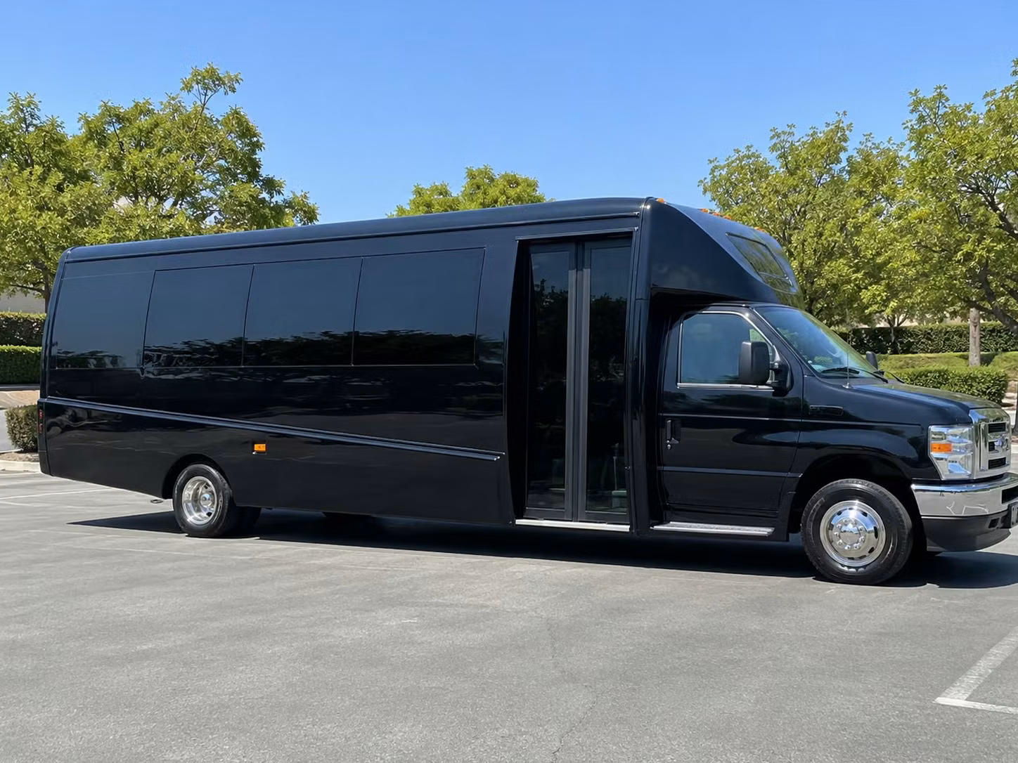 18 passenger minibus